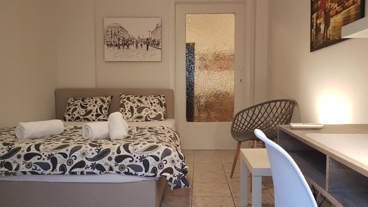 Palette Apartment Bamboo - Athens Center, 6 BD, 3 BATH Eksteriør billede